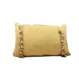 SAKS Original: Haut de Gamme Pillow